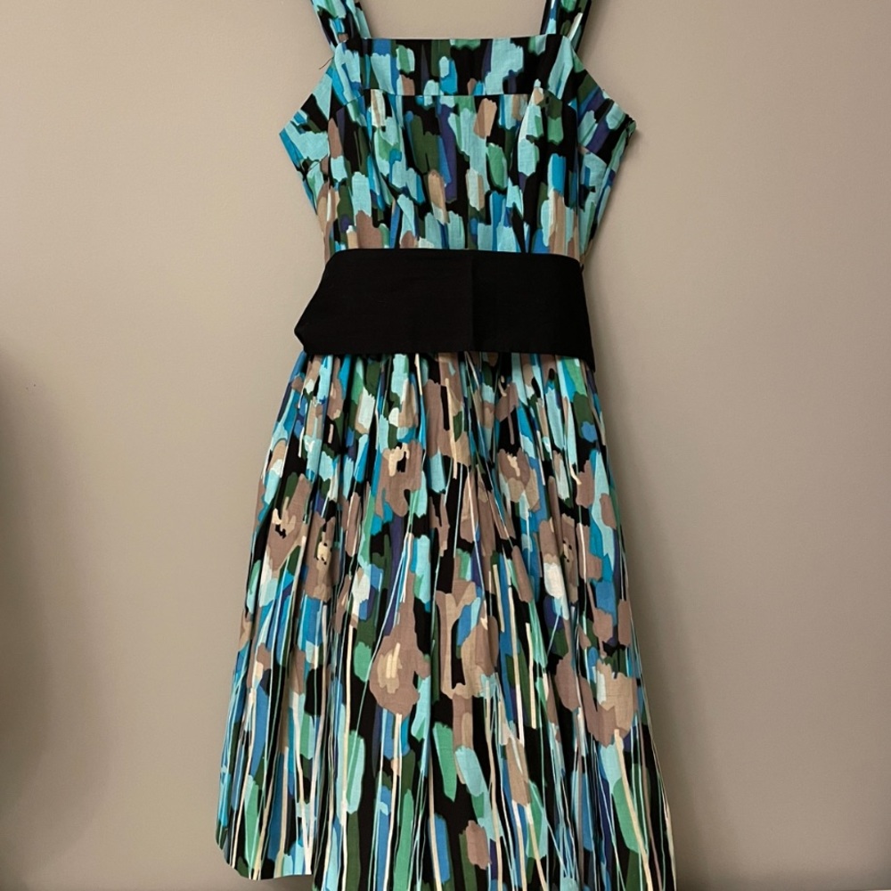 New Kensie Dress. Black, blue, tan, white dress. Graduation, church appropriate.